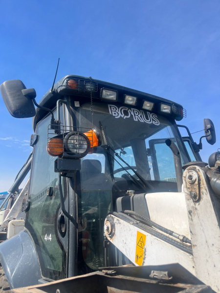 Borus BR-825 Экскаватор-погрузчик HV Market