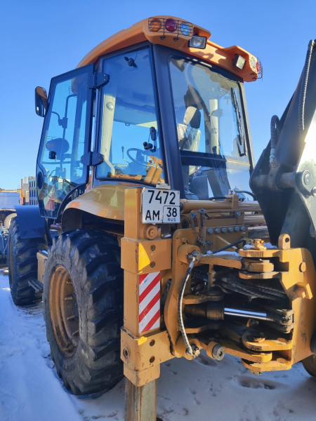 TAVR 695* Экскаватор-погрузчик HV Market