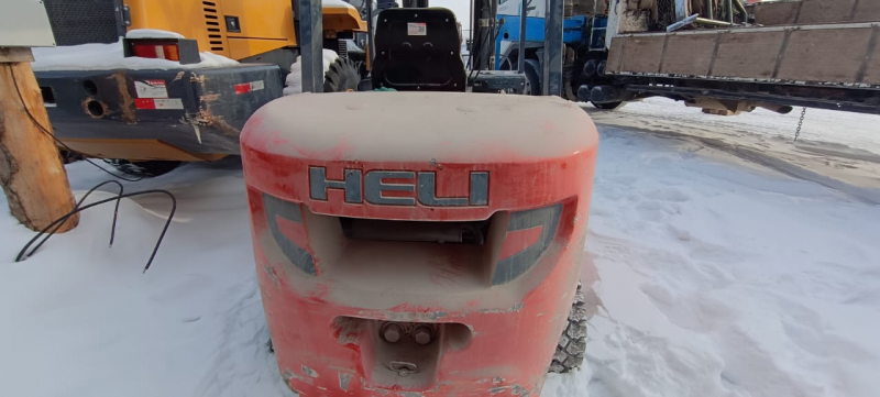 HELI CPC* Вилочный погрузчик HV Market