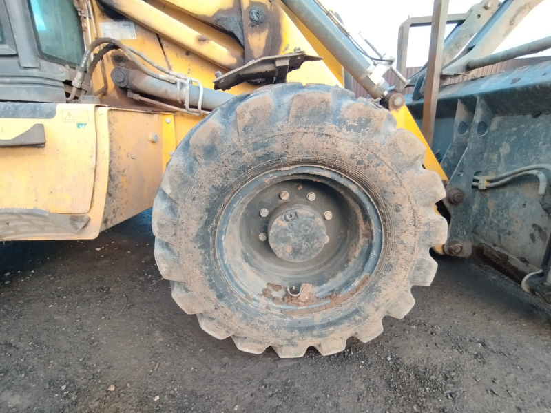 New Holland B110B Экскаватор-погрузчик HV Market