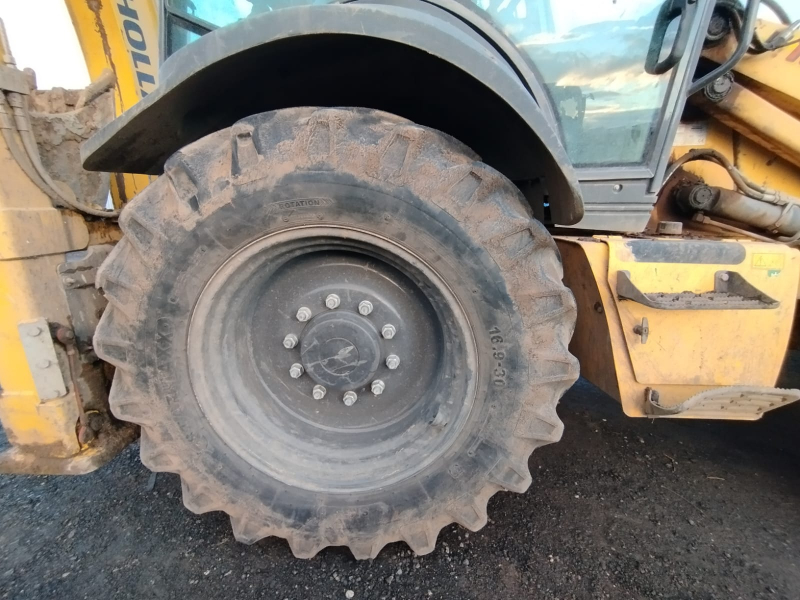 New Holland B110B Экскаватор-погрузчик HV Market