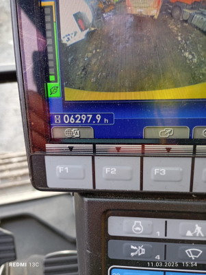 KOMATSU PC 210 Экскаватор HV Market