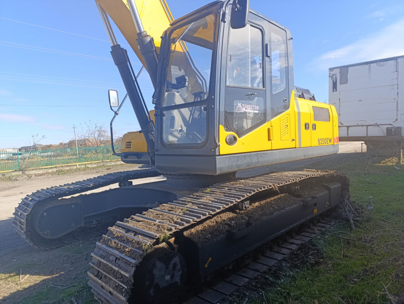 Beezone B250* Экскаватор HV Market
