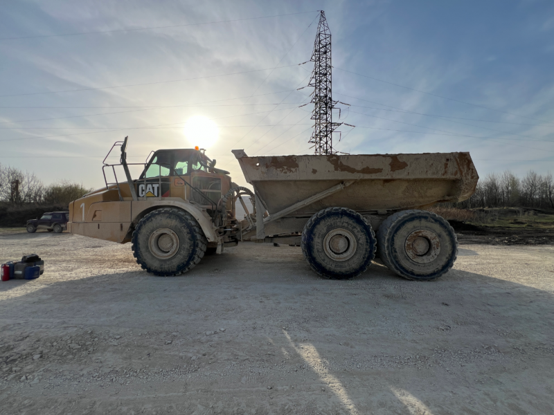 САМОСВАЛ CATERPILLAR, 745 HV Market