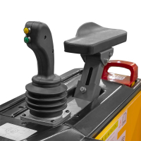 Штабелер самоходный с кабиной CDD15C (1500 кг, 5,6 м, li-ion 25,6В / 300Ач, PV, EPS) SMARTLIFT (SMART) HV Market