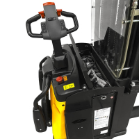 Штабелер электрический самоходный ES16-RS (1600 кг, 4,5 м, 24В / 280Ач) SMARTLIFT (SMART) HV Market