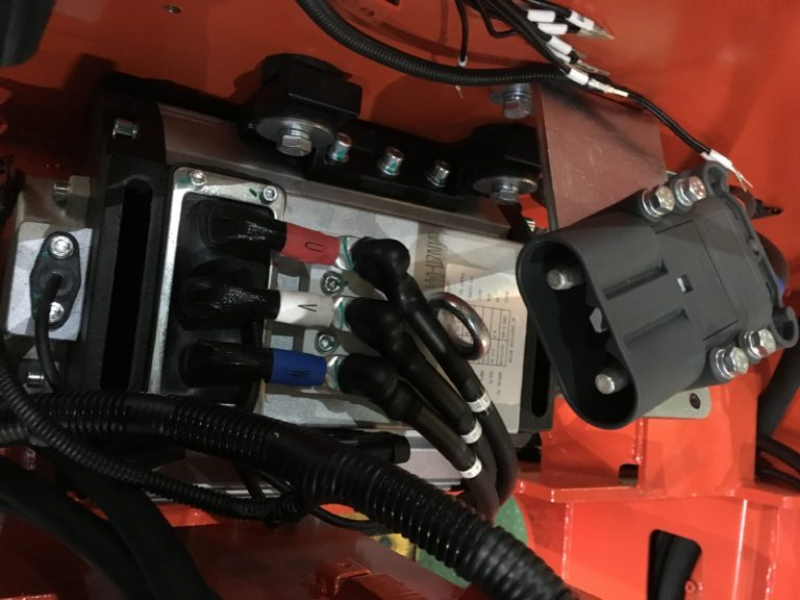 Электрический вилочный погрузчик FE4P20N Duplex mast (Литий 554Ач, FFL, В-4000мм) HV Market