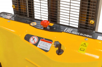 Штабелер электрический самоходный ESL122 (1200 кг, 3 м, li-ion 24В / 80Ач) SMARTLIFT (SMART) HV Market