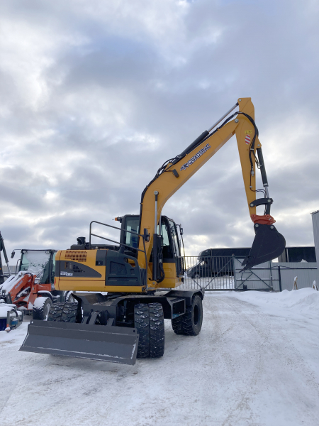 Мини-экскаватор QUADTRAC E130WH (12т, кабина, квикаплер, Желтый 2023 год) HV Market