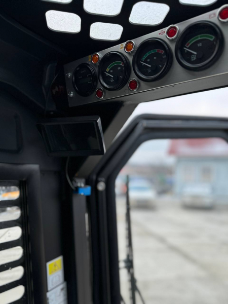 Мини-погрузчик XTRAC S8 (850 кг) HV Market