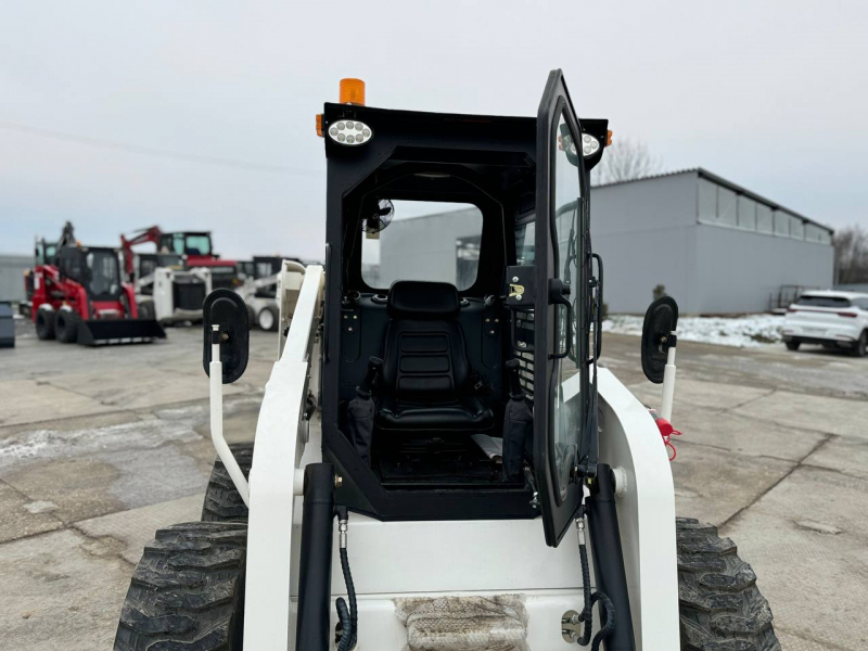 Мини-погрузчик XTRAC S9 (950 кг) HV Market