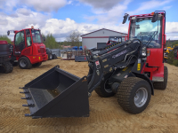 Мини-погрузчик QUADTRAC WL40T (800 кг, телескопическая стрела 3800 мм) HV Market