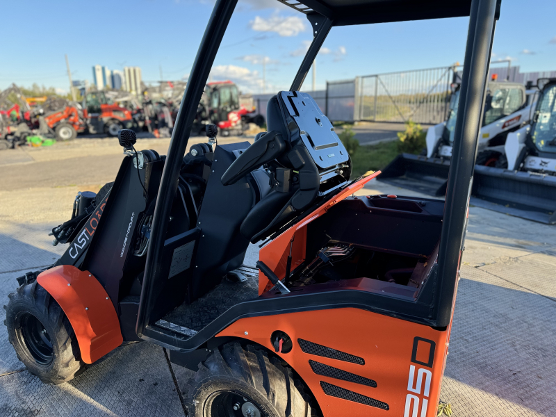 Мини-погрузчик CASTLOADERS 825D ИТАЛИЯ (Кабина STANDARD) HV Market