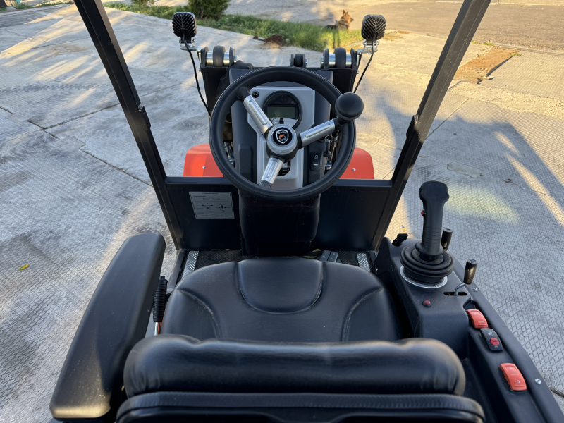 Мини-погрузчик CASTLOADERS 825D ИТАЛИЯ HV Market