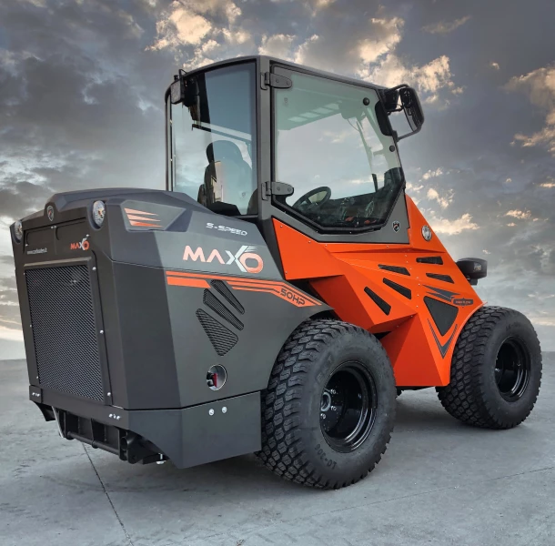 Мини-погрузчик CASTLOADERS MAXO 50 (Шины Тракторные) HV Market