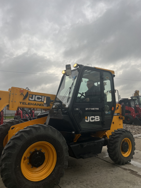 Телескопический погрузчик JCB 530-70 (2023 год) HV Market