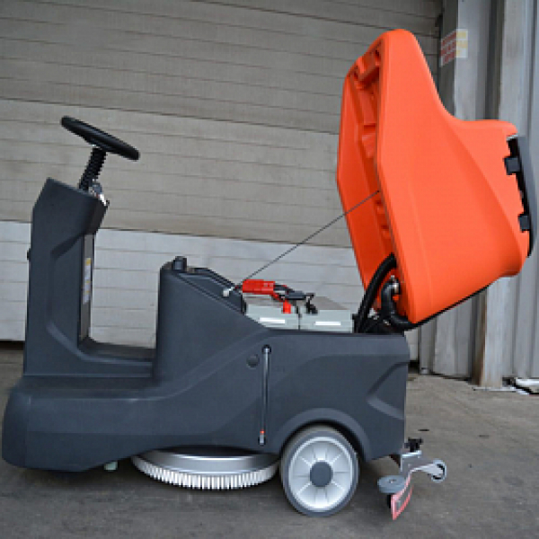 Высокопроизводительная поломоечная машина OXLIFT NR530 с управлением сидя HV Market