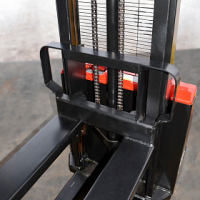 Самоходный штабелер OXLIFT AX12 3500 мм 1200 кг HV Market